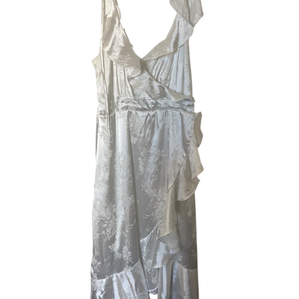 Lulu's Classic White Satin Dress